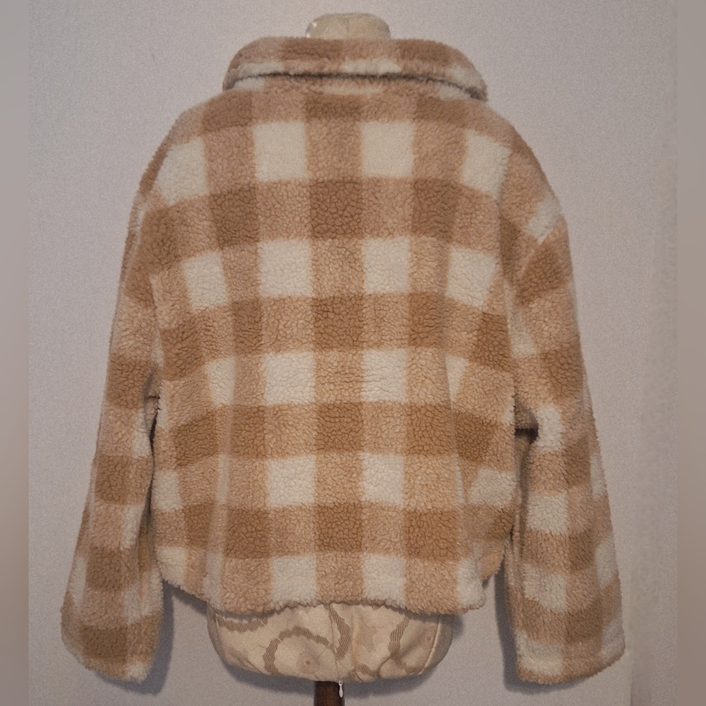 NWT Papa Vancouver Cozy Checkered Teddy Jacket - Brown and White Check - Picture 5 of 11